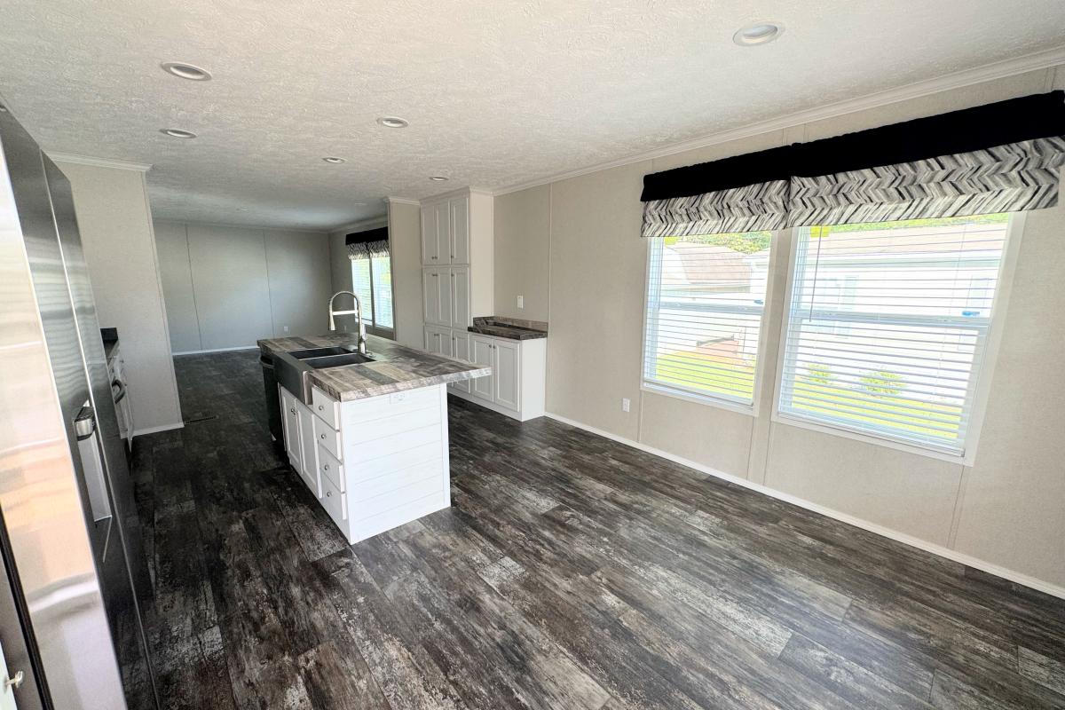 Dining room/kitchen